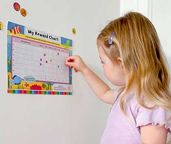 Bambina completa il calendario